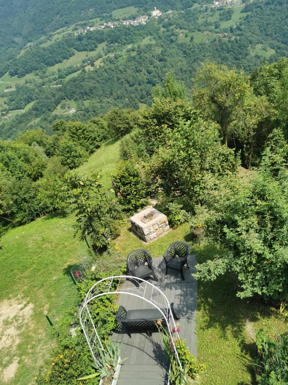 A Casa Di Gianni E Mari Panzió Vestone Kültér fotó